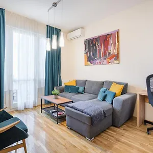 Bpr Blue Paradise With A/c Apartamento Budapest